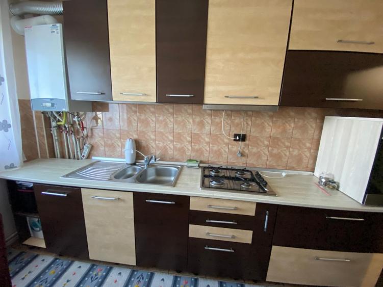 Apartament cu 2 camere decomandat în Zorilor