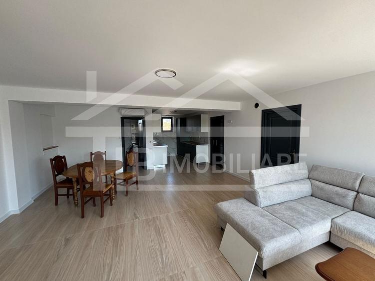 Apartament cu 3 camere semidecomandat în Central