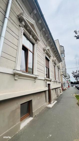 Apartament cu 4 camere în Ultracentral