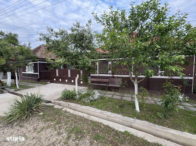 Casa de vanzare Arneag 5 camere zona verde cu acces la rau din gradina - 11