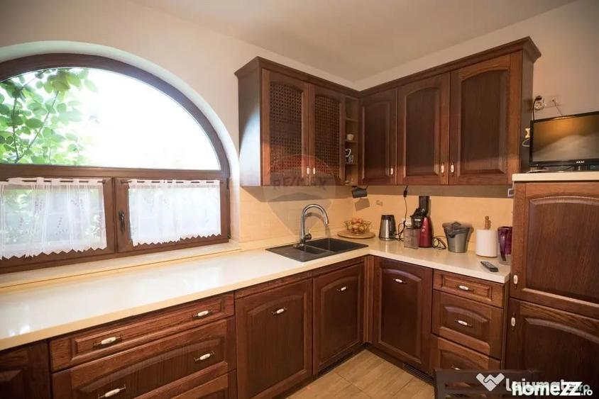 Casa / Vila cu 8 camere de vanzare - Nistoresti (Prahova) - 6