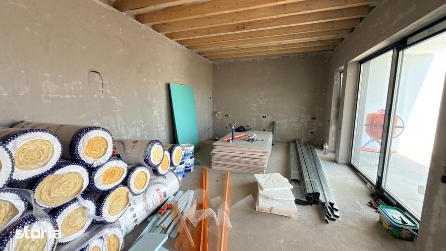 Casă cu 4 camere cu Teren 300 Mp în Sud