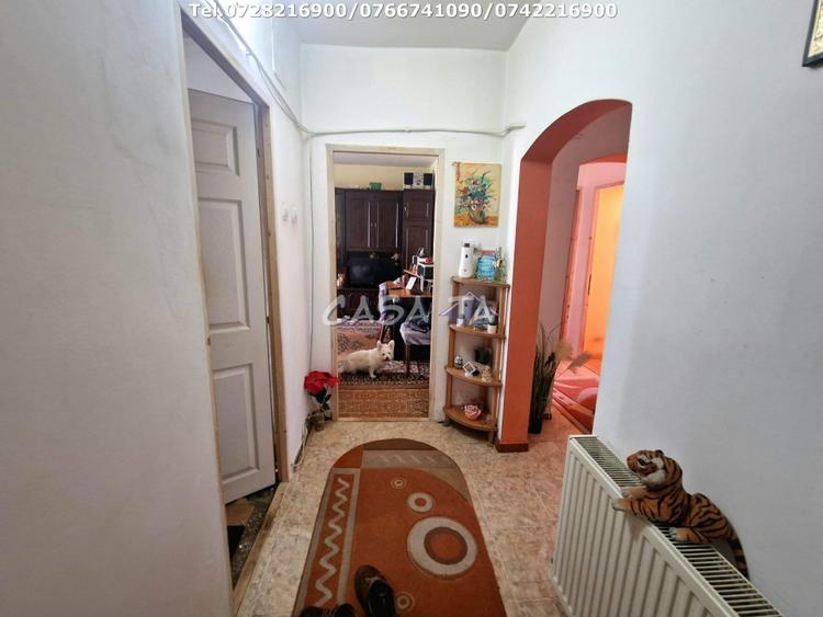 Apartament cu 3 camere decomandat, mobilat în Central
