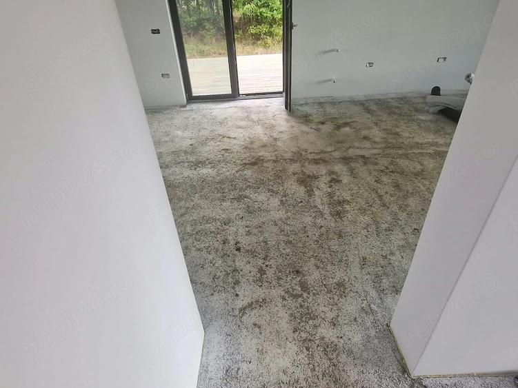 Casă cu Teren 660 Mp în Central