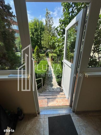 Apartament cu 3 camere în Tractorul