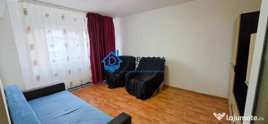 Apartament cu 2 camere decomandat în Păcii
