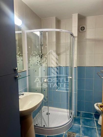 Apartament cu 4 camere decomandat în Aradului