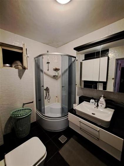 Duplex cu 5 camere cu Canalizare în Semicentral