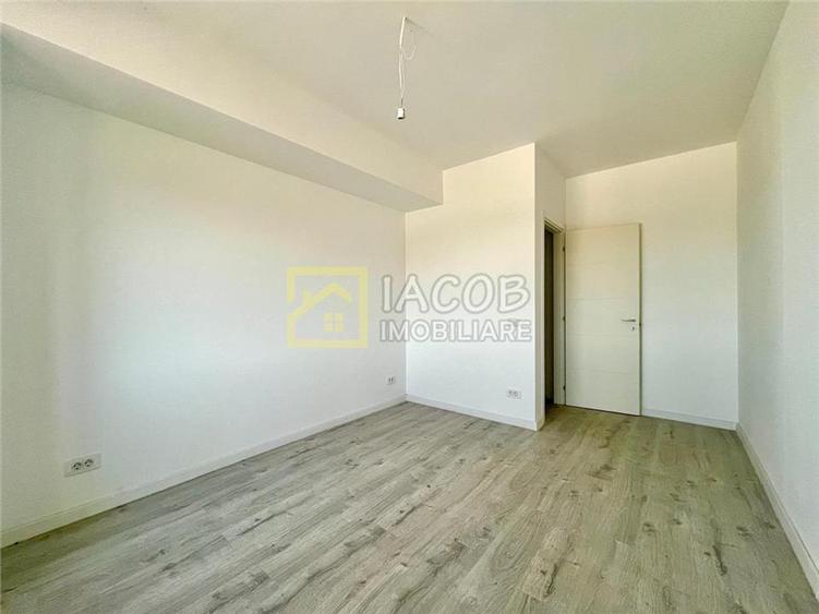 Apartament cu 2 camere decomandat în Semicentral