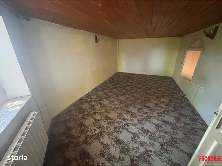 Casă cu 3 camere în Central