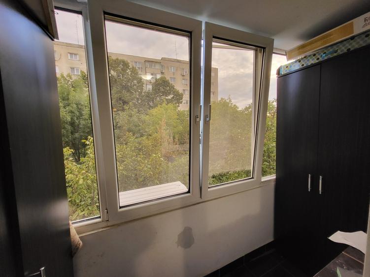 Apartament cu 2 camere decomandat în Drumul Taberei