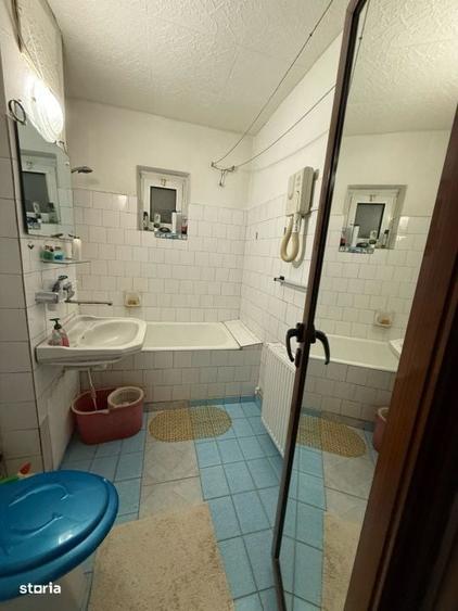 Apartament cu 3 camere decomandat în 1 Mai