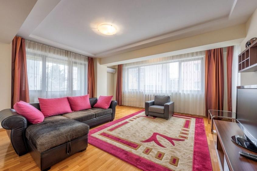 Apartament cu 3 camere decomandat, mobilat în Aviatorilor