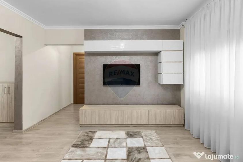 Apartament cu 3 camere semidecomandat în Micălaca