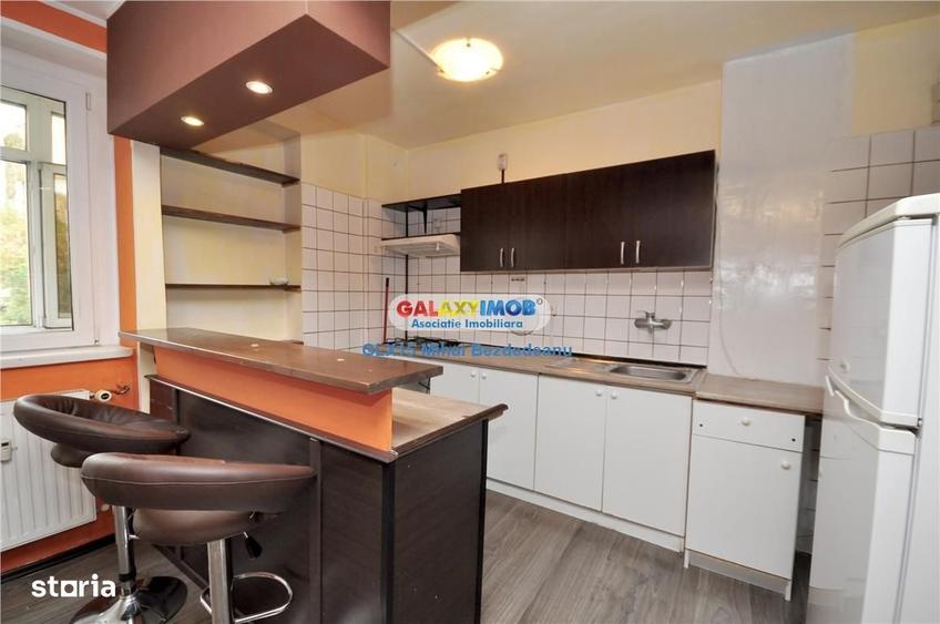 Apartament cu 2 camere semidecomandat, mobilat în Gara de Nord