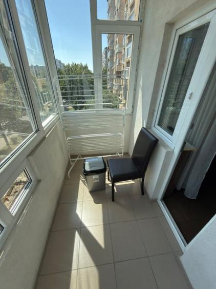 Apartament cu 3 camere semidecomandat în Mărășești