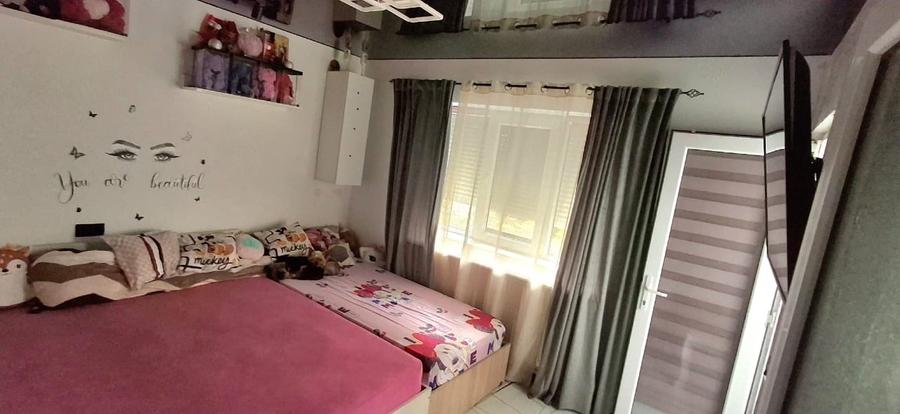 Apartament cu 2 camere decomandat, mobilat în Sud
