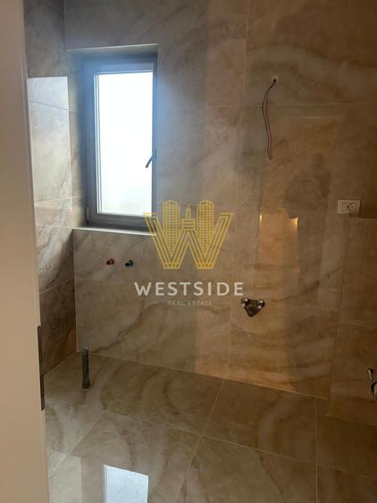 Apartament cu 4 camere decomandat în Girocului