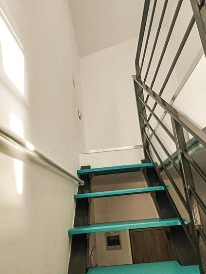 Apartament cu 4 camere semidecomandat, mobilat în Florești