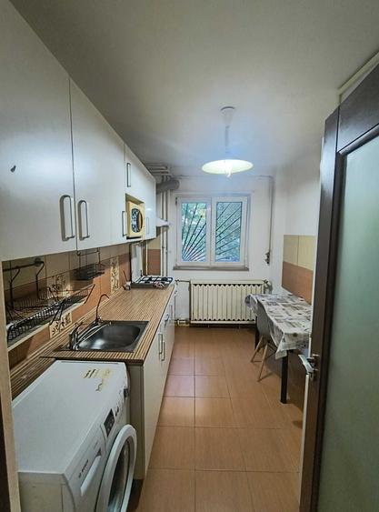 Proprietar vand apartament 2 camere, decomandat, zona Petre Ispirescu - Dumbrava Noua - 15