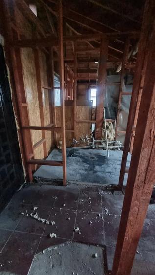 Garsonieră decomandată în Sud