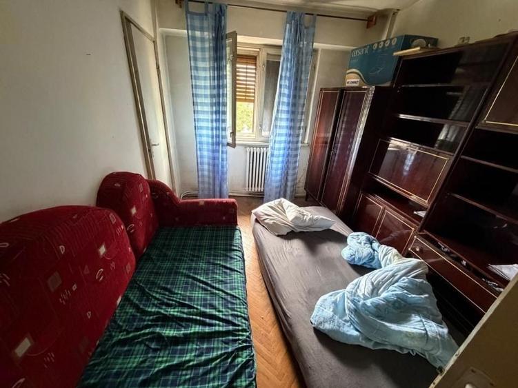 Apartament cu 3 camere, mobilat în Central