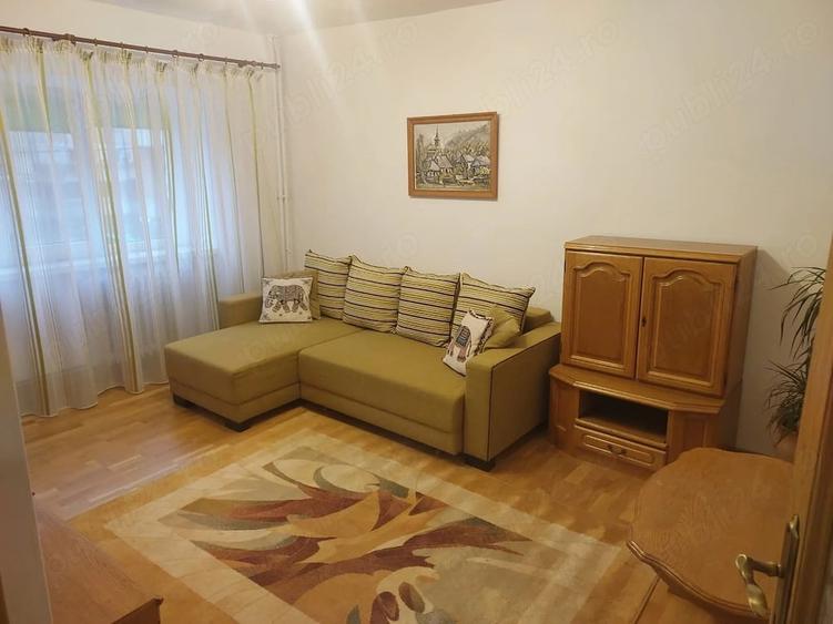 Apartament cu 3 camere decomandat în Păcurari