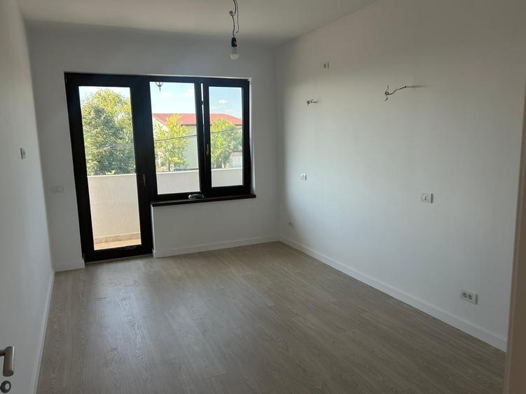 Casă cu 4 camere cu Teren 301 Mp în Corbeanca