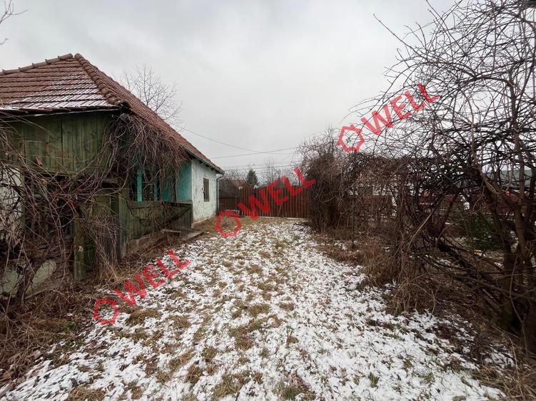 Casă cu 5 camere cu Teren 2620 Mp în Zăbala