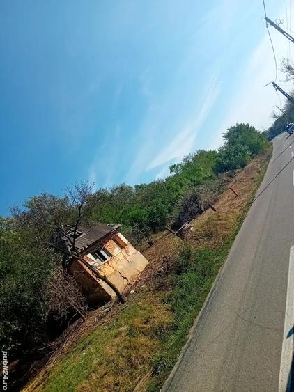 Casă cu 2 camere cu Teren 7000 Mp în Salatiu