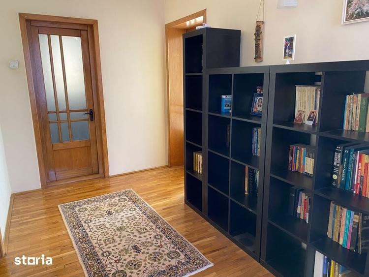 Casă cu 4 camere cu Teren 120 Mp în Valea Roșie