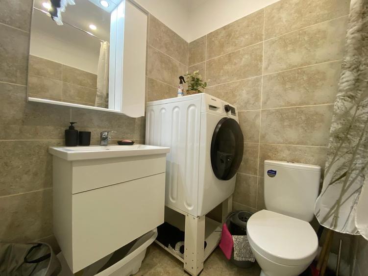 Apartament cu 2 camere decomandat în Militari