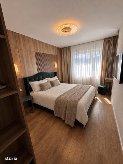Apartament cu 2 camere decomandat în Tractorul