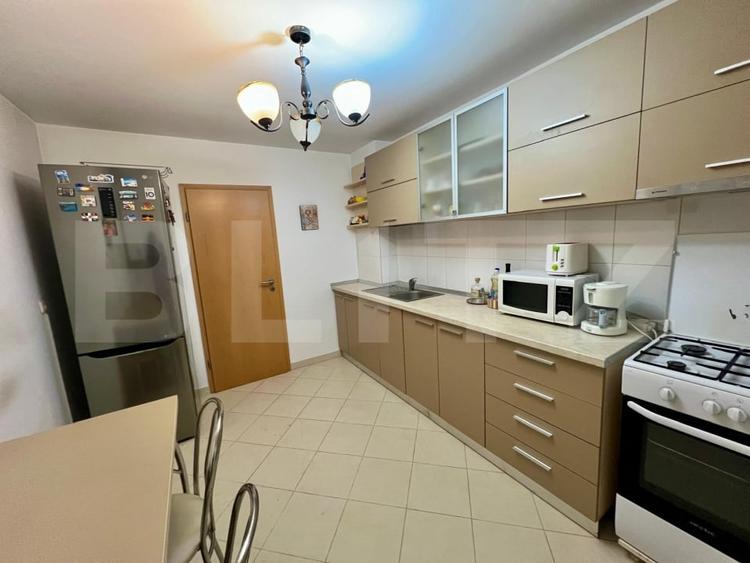 Apartament cu 3 camere decomandat, mobilat în Brazda lui Novac