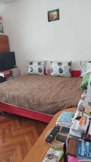 Casă cu 6 camere în Curtici