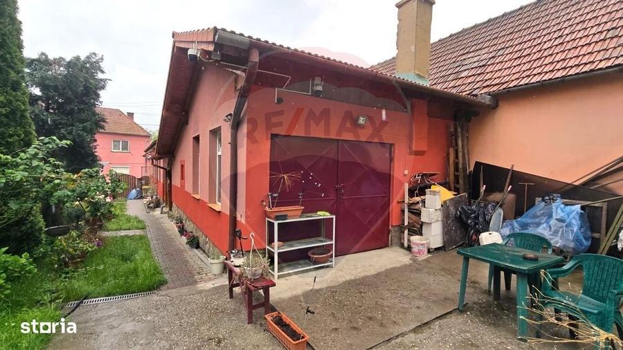 Casă cu 3 camere cu Teren 250 Mp în Central