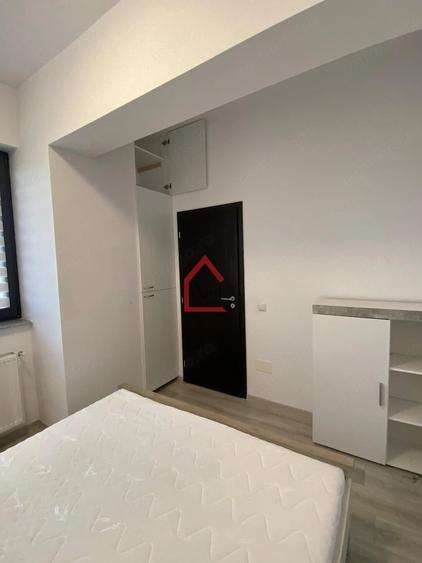 Apartament cu 2 camere semidecomandat în Filiași