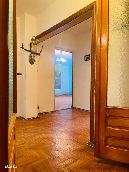 Apartament cu 3 camere în Central