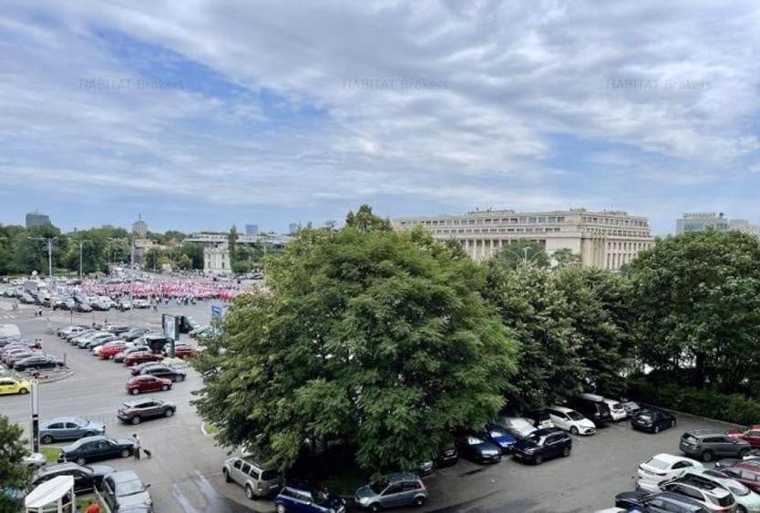 Birou, de 148 mp, în P-ța Victoriei