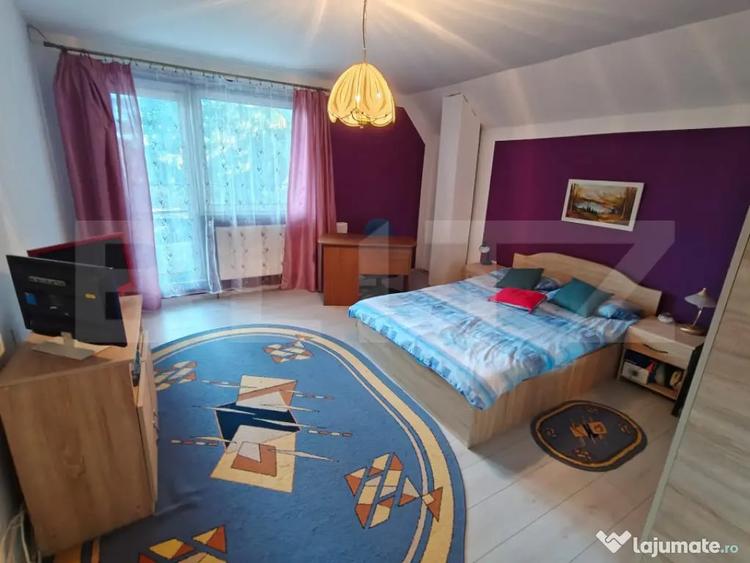 Casă cu 7 camere cu Teren 1430 Mp în Mărișel
