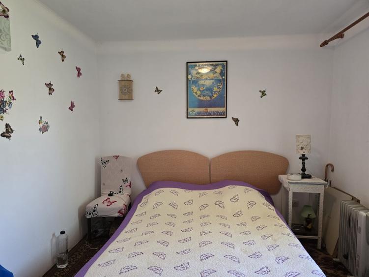 Casă cu 3 camere cu Teren 2000 Mp în Zimbru