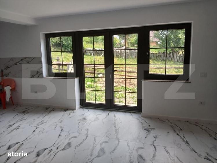 Casă cu 4 camere în Ciupercenii Noi