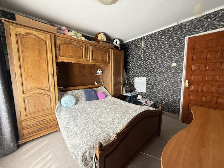 Apartament cu 3 camere decomandat, mobilat în Rahova