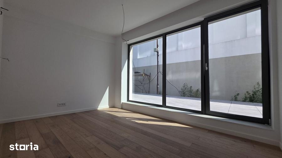 Apartament cu 3 camere în Vitan