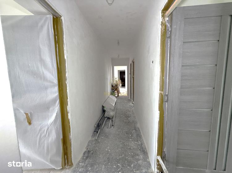 Apartament cu 4 camere decomandat în Micro 14