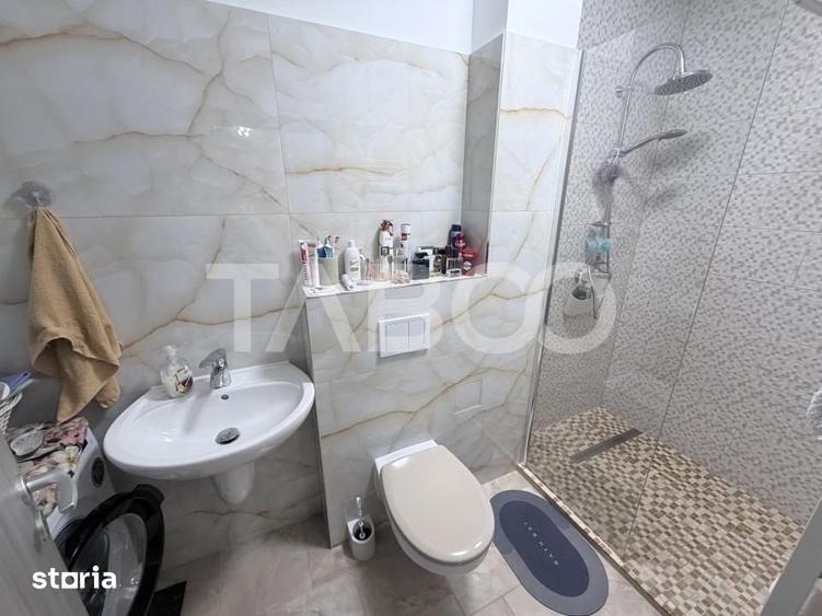 Apartament cu 4 camere decomandat în Șura Mare