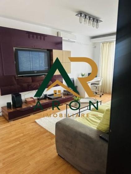 Apartament cu 3 camere decomandat, mobilat în Apărătorii Patriei