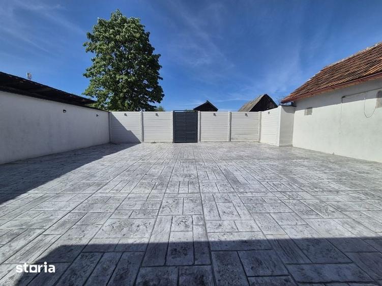 Casă cu 4 camere cu Teren 610 Mp în Central
