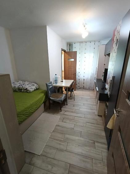 Garsonieră decomandată în Tomis III