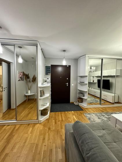Apartament cu 2 camere decomandat în Parcul Circului